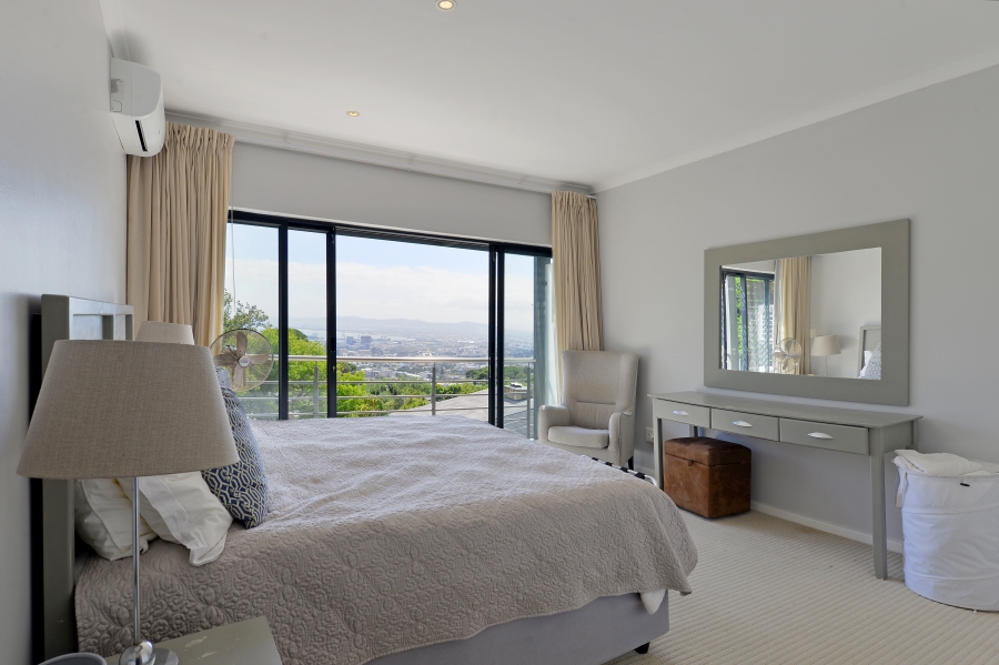 3 Bedroom Property for Sale in Higgovale Western Cape